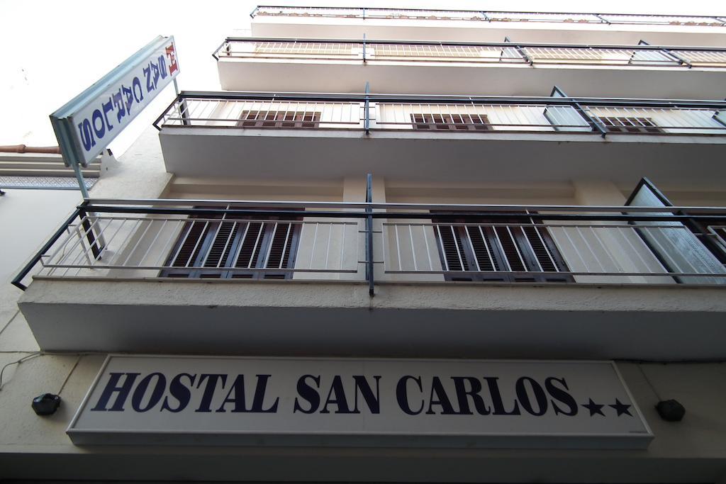 Hostal San Carlos Lloret de Mar Exteriör bild